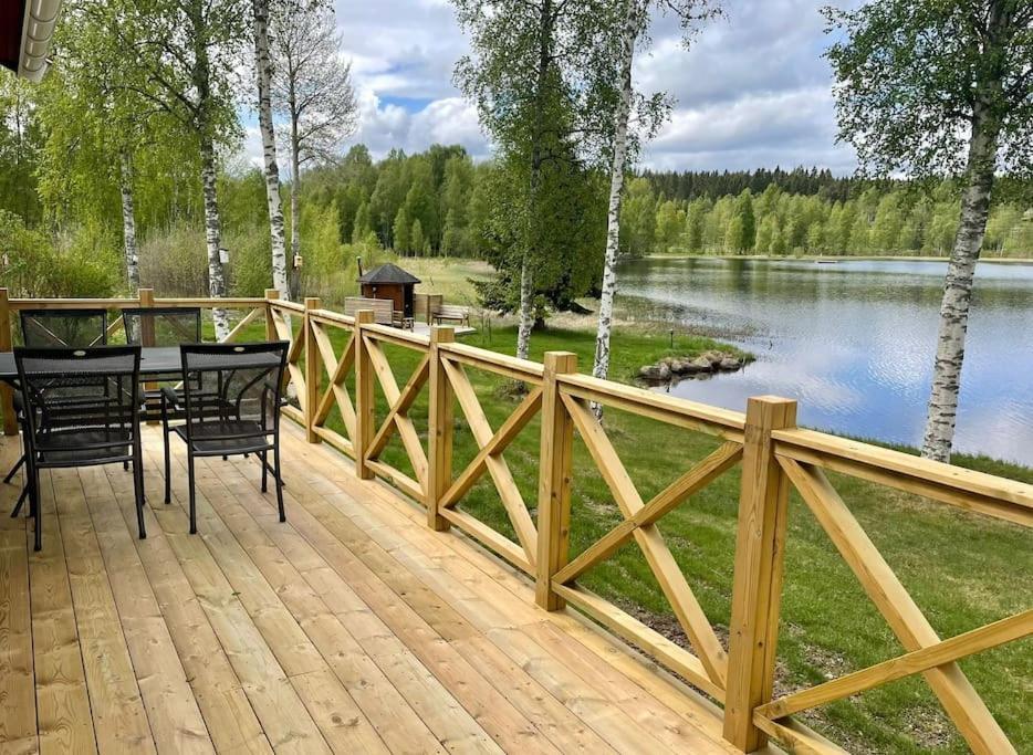 Mysig Stuga Med Sjoetomt, Naera Jaervsoebacken المظهر الخارجي الصورة